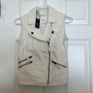 Pretty little liars Aeropostale new faux leather sleeveless, zip jacket